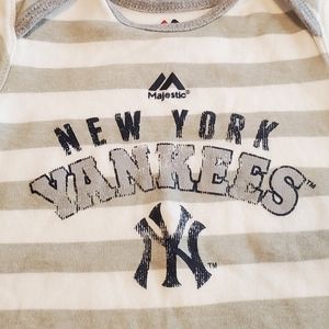 Baby New York Yankees bodysuit size 6/9 months